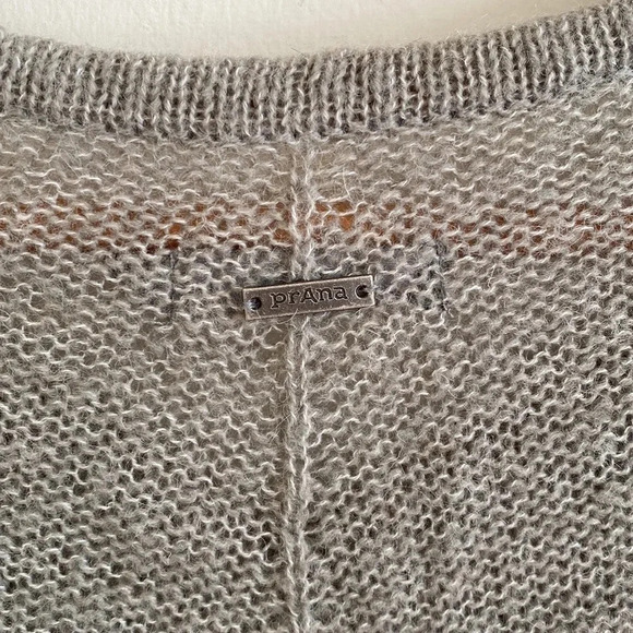 Prana Gray wool blend Cable Knit Wool Blend Fringe knit long sleeve Sweater top - Picture 7 of 10